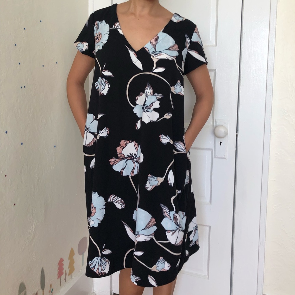 A-line Abstract Floral Dress with Pockets